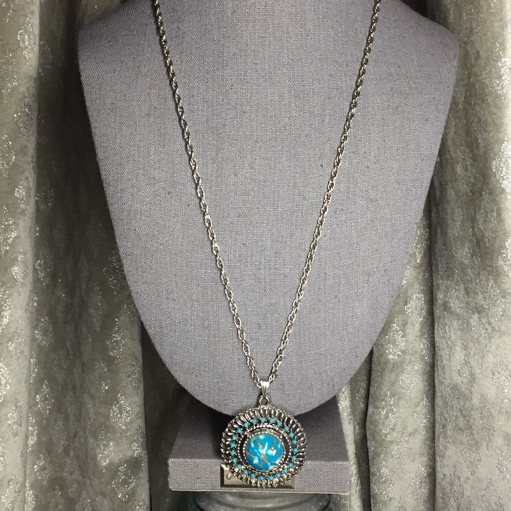 Vintage Faux Turquoise Starburst Necklace